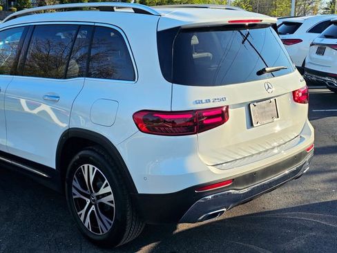 New 2026 Mercedes-Benz GLB 250 4MATIC image 12
