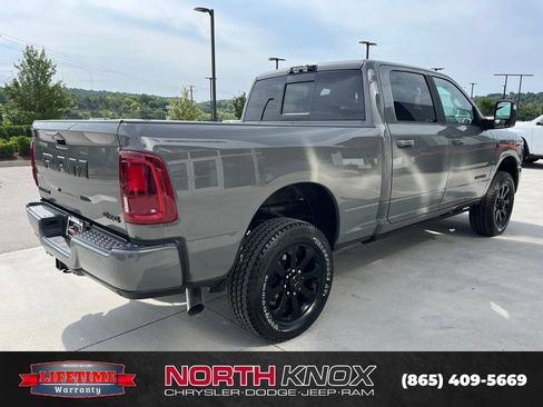 New 2026 RAM 2500 Laramie AWD/4WD image 21