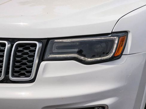 Used 2018 Jeep Grand Cherokee Limited RWD image 2