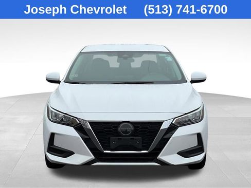 Used 2022 Nissan Sentra SV image 2