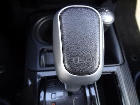 Used 2024 Toyota 4Runner TRD Off-Road Premium image 37