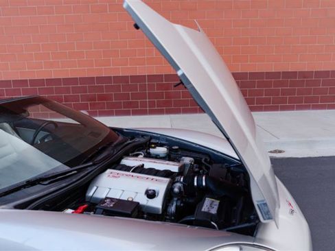 Used 2007 Chevrolet Corvette Convertible w/ Preferred Equipment Group image 38