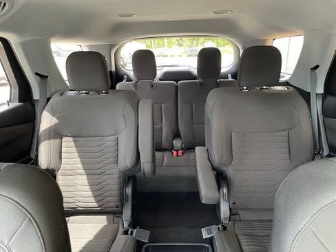 Certified 2020 Ford Explorer XLT w/ Comfort Package AWD/4WD image 30