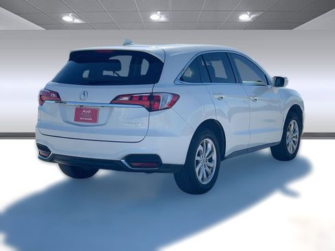 Used 2017 Acura RDX w/ Tech & AcuraWatch Plus Pkg image 9