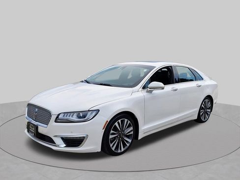 Used 2019 Lincoln MKZ Reserve AWD/4WD image 4