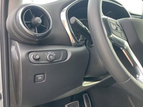 New 2026 Chevrolet Blazer LT w/ Convenience Package image 13