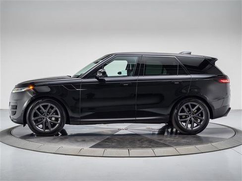 New 2025 Land Rover Range Rover Sport SE image 2