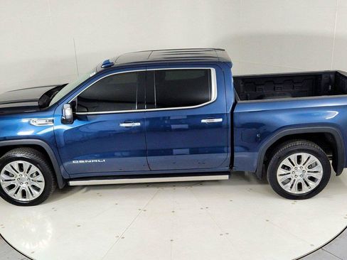 Used 2021 GMC Sierra 1500 Denali w/ Denali Ultimate Package AWD/4WD image 16