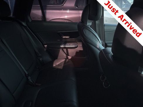 Used 2024 Mercedes-Benz GLC 300 GLC 300 image 10