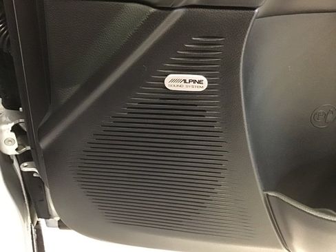 Used 2023 Dodge Challenger R/T Scat Pack image 21