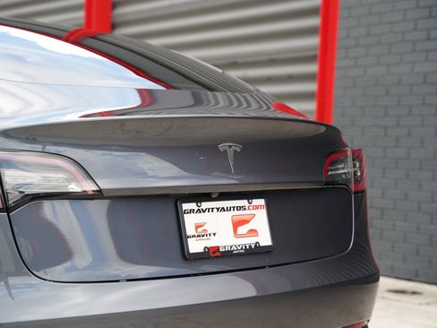Used 2023 Tesla Model 3 Standard Range RWD image 11