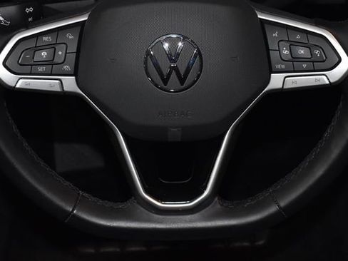 Used 2024 Volkswagen Jetta SE image 22