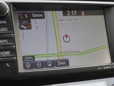 Used 2016 Toyota RAV4 Limited image 30