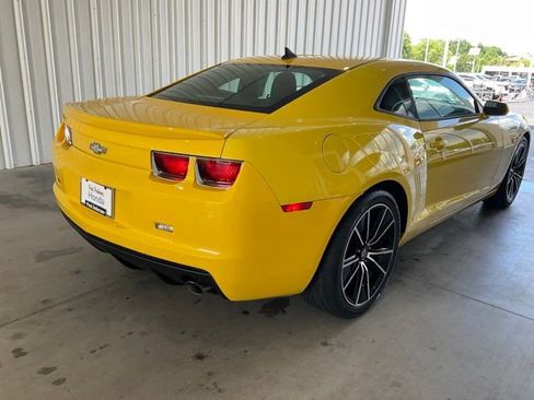Used 2013 Chevrolet Camaro LS RWD image 16