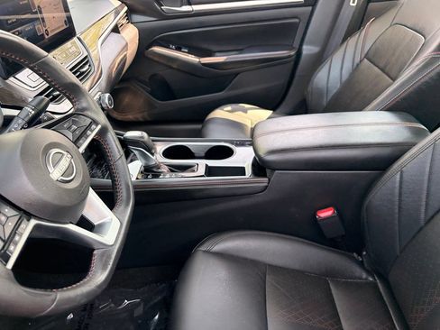 Certified 2024 Nissan Altima 2.5 SR w/ SR Premium Package FWD image 19
