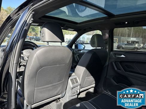 Used 2022 Volkswagen Tiguan SEL R-Line image 27