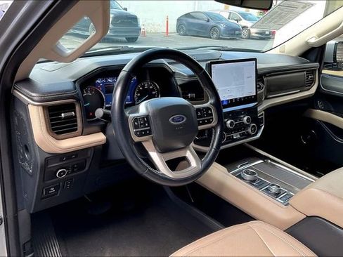 Used 2024 Ford Expedition Max Limited AWD/4WD image 14