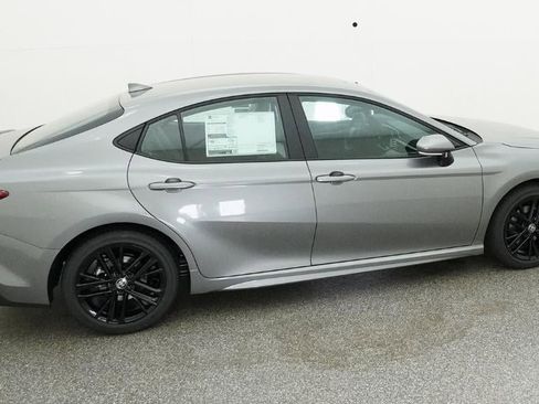 New 2026 Toyota Camry SE FWD image 10
