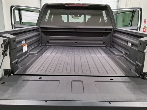 New 2026 Honda Ridgeline Black Edition image 13
