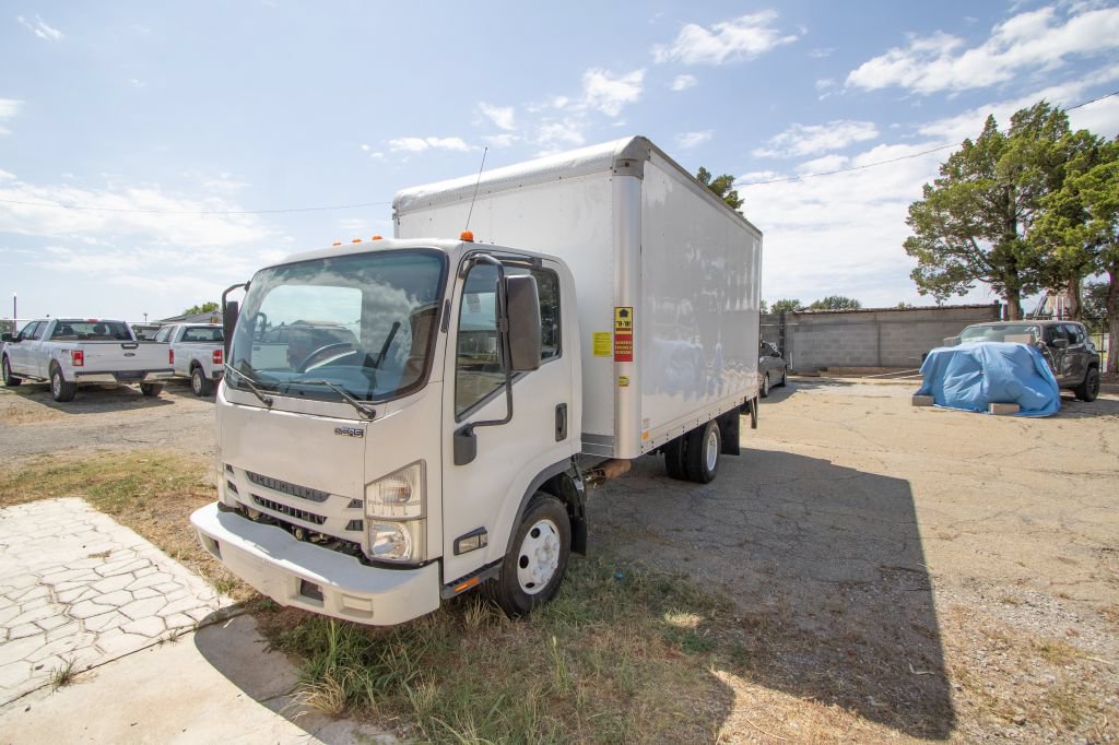Used 2016 Isuzu NPR RWD image 4