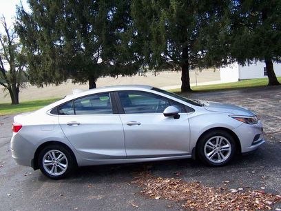 Used 2017 Chevrolet Cruze LT