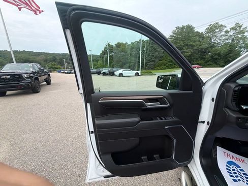 Certified 2024 Chevrolet Silverado 1500 LT AWD/4WD image 30