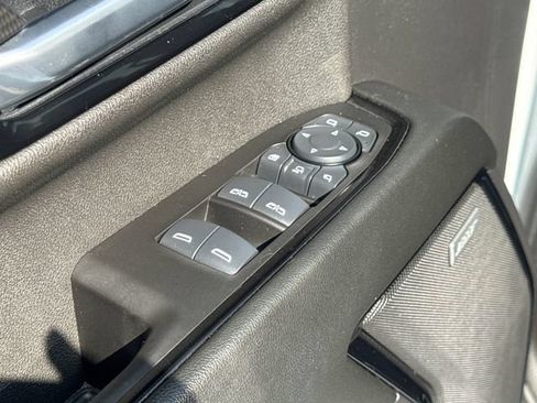 Used 2025 GMC Sierra 2500 AT4 w/ Technology Package AWD/4WD image 22