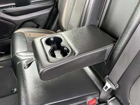 Certified 2023 Jeep Grand Cherokee Altitude AWD/4WD image 8