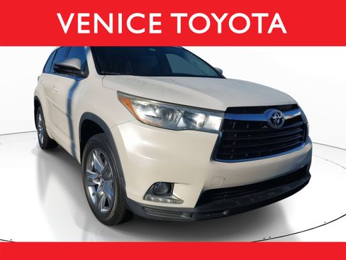 Used 2016 Toyota Highlander Limited image 1