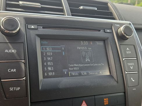 Used 2015 Toyota Camry LE FWD image 19