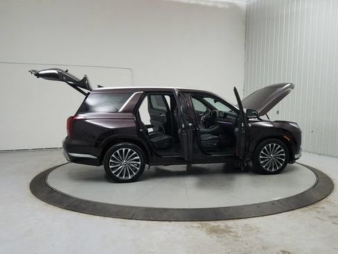 Used 2024 Hyundai Palisade Calligraphy AWD/4WD image 17