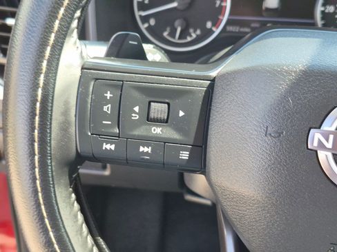 Used 2026 Nissan Rogue SV AWD/4WD image 19