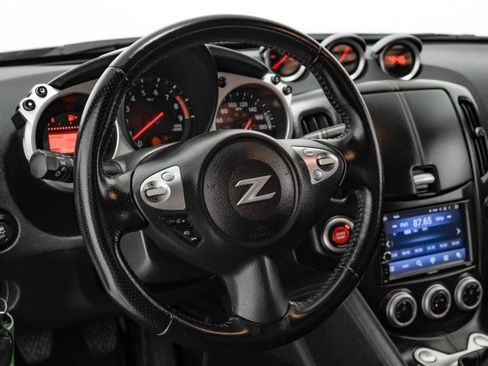 Used 2017 Nissan 370Z Touring Sport image 13