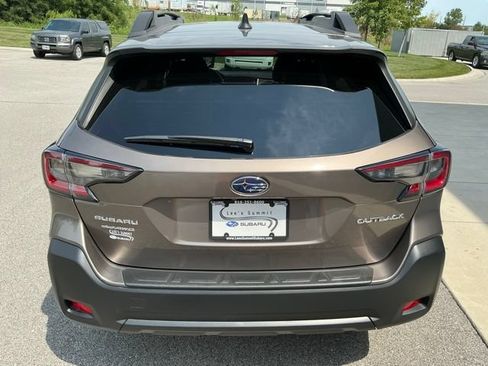 Certified 2024 Subaru Outback Premium w/ Popular Package #1A AWD/4WD image 4