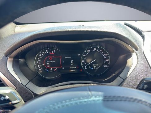 Used 2020 Lincoln MKZ AWD w/ Convenience Package image 16