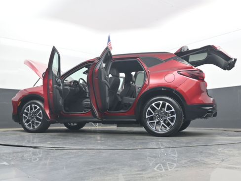 Used 2025 Chevrolet Blazer RS FWD image 44