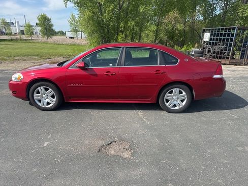 Used 2014 Chevrolet Impala LT w/ LT Sunroof Package FWD image 2