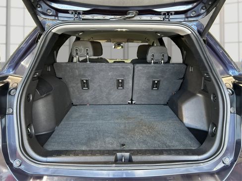 Used 2018 Chevrolet Equinox LT FWD image 11