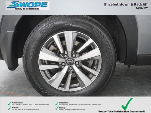 Used 2023 Nissan Pathfinder SL w/ Lighting Package (N92) AWD/4WD image 29