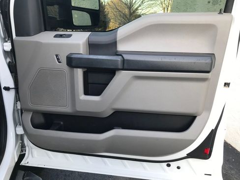 Used 2022 Ford F250 XL w/ STX Appearance Package image 38