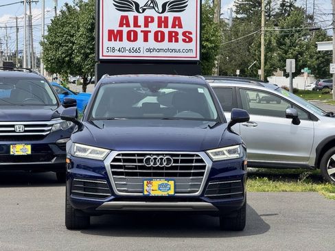 Used 2018 Audi Q5 2.0T Premium Plus w/ Premium Plus Package AWD/4WD image 2