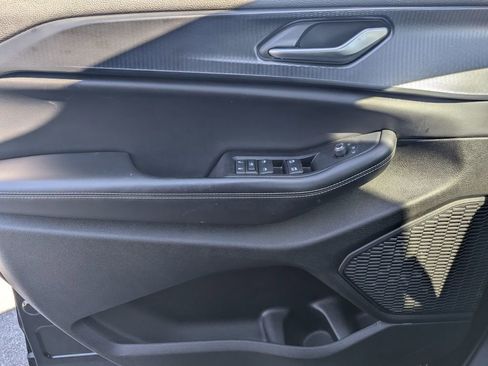 Used 2023 Jeep Grand Cherokee Altitude image 25