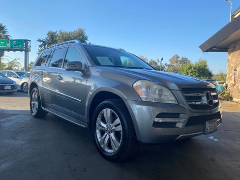 Used 2012 Mercedes-Benz GL 450 4MATIC image 12