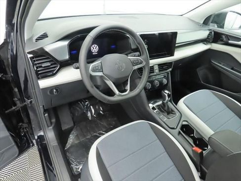 New 2026 Volkswagen Taos S image 9