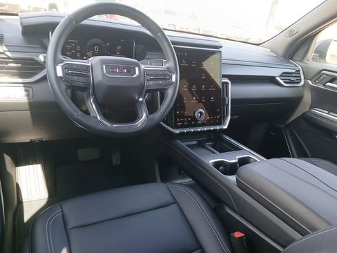 Used 2025 GMC Acadia Elevation w/ Elevation Premium Package AWD/4WD image 25