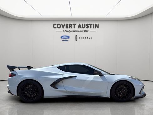 Used 2023 Chevrolet Corvette Stingray Premium Cpe w/ Z51 Performance Package RWD image 6