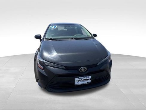 Used 2024 Toyota Corolla LE FWD image 8