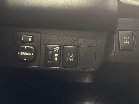 Used 2018 Toyota RAV4 XLE w/ Plus Extra Value Package image 20