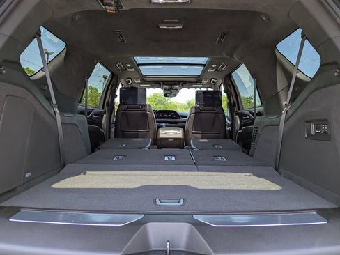 Used 2023 Cadillac Escalade V AWD/4WD image 51