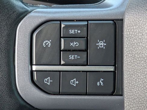 Used 2023 Ford F150 Lariat image 6